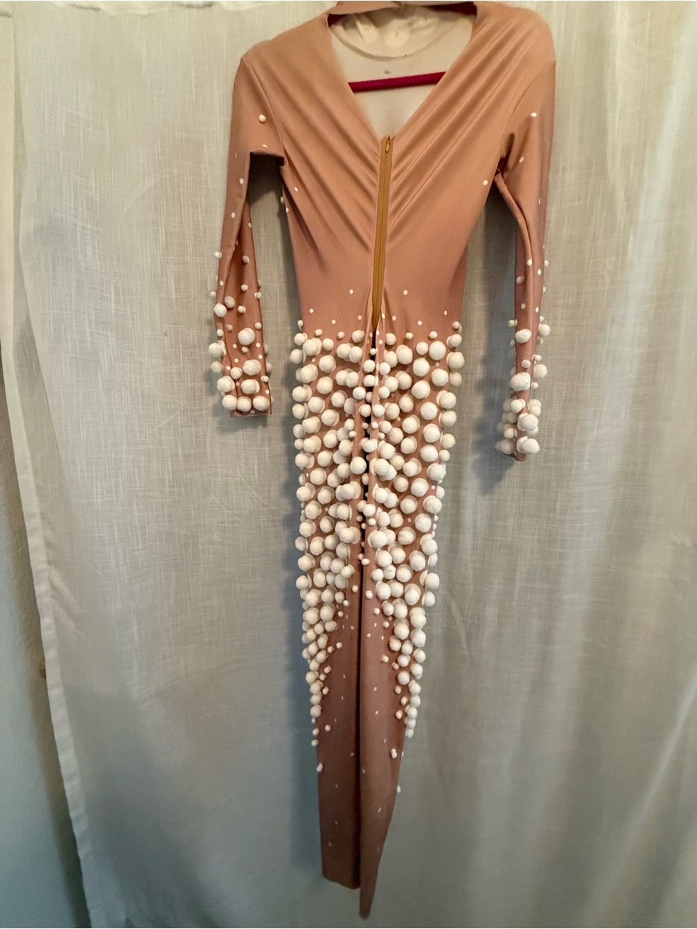 Body suit with soft balls - sensory suit! Great for performance or fun! One size - Picture 6 of 8